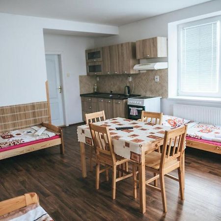 Klub U Namornika Dvůr Králové nad Labem Extérieur photo
