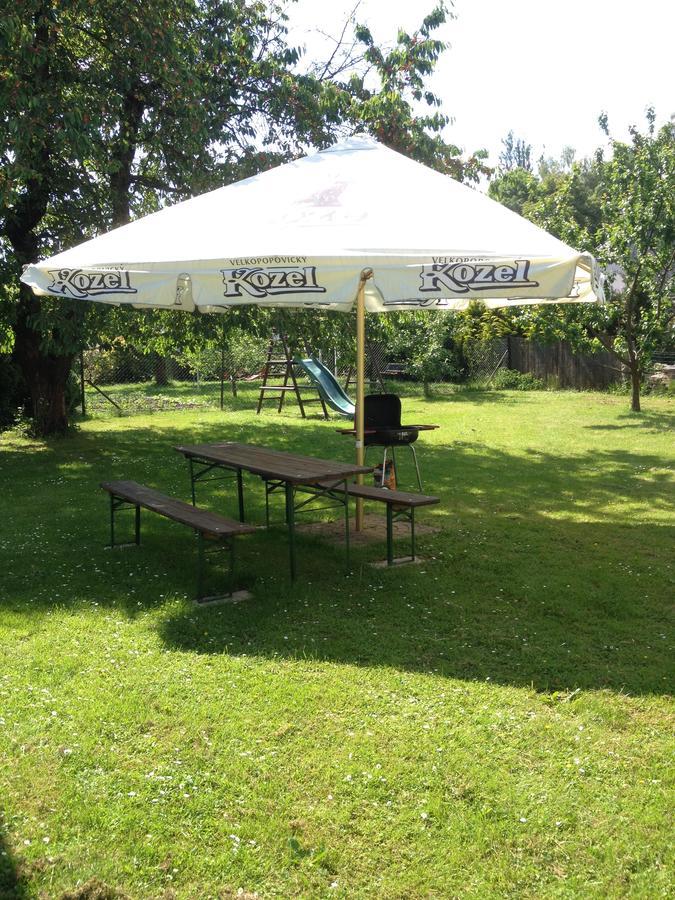 Klub U Namornika Dvůr Králové nad Labem Extérieur photo
